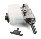 Auto Parts Brake Master Cylinder OEM 47028-60010