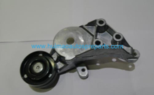 Auto Parts Belt Tensioner OEM 038903315A